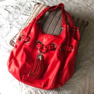Beautiful Michael Kors Bucket Bag